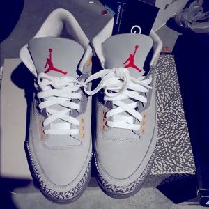 COOL GREY 3s